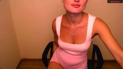 AlexisCrystal_ from United States