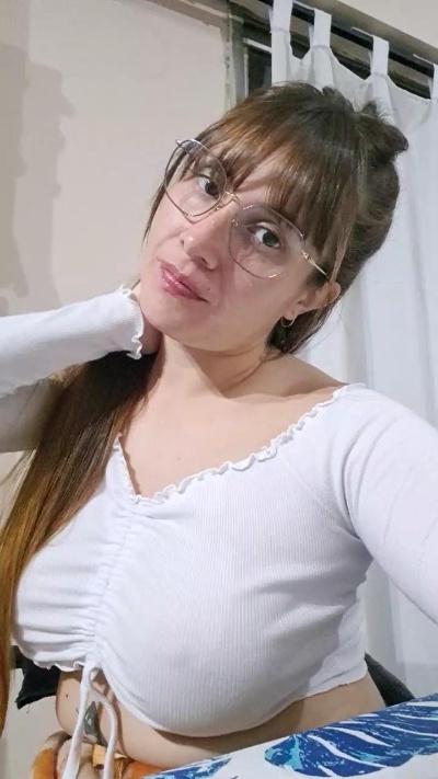 Giseleee from Argentina