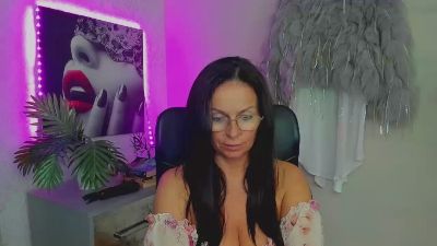 Helen_Wild from Germany