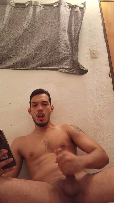MaxOFiMoon from Venezuela