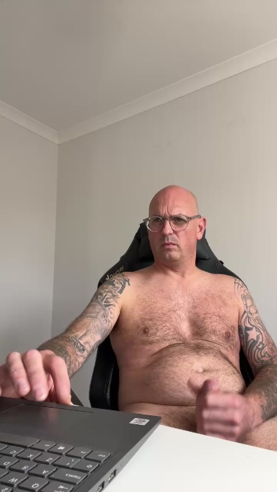 hornyhants1 from United Kingdom