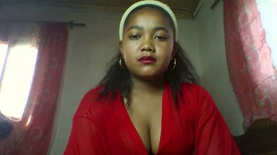 justine33 from Madagascar