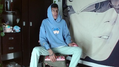 saintboyskinny from Colombia