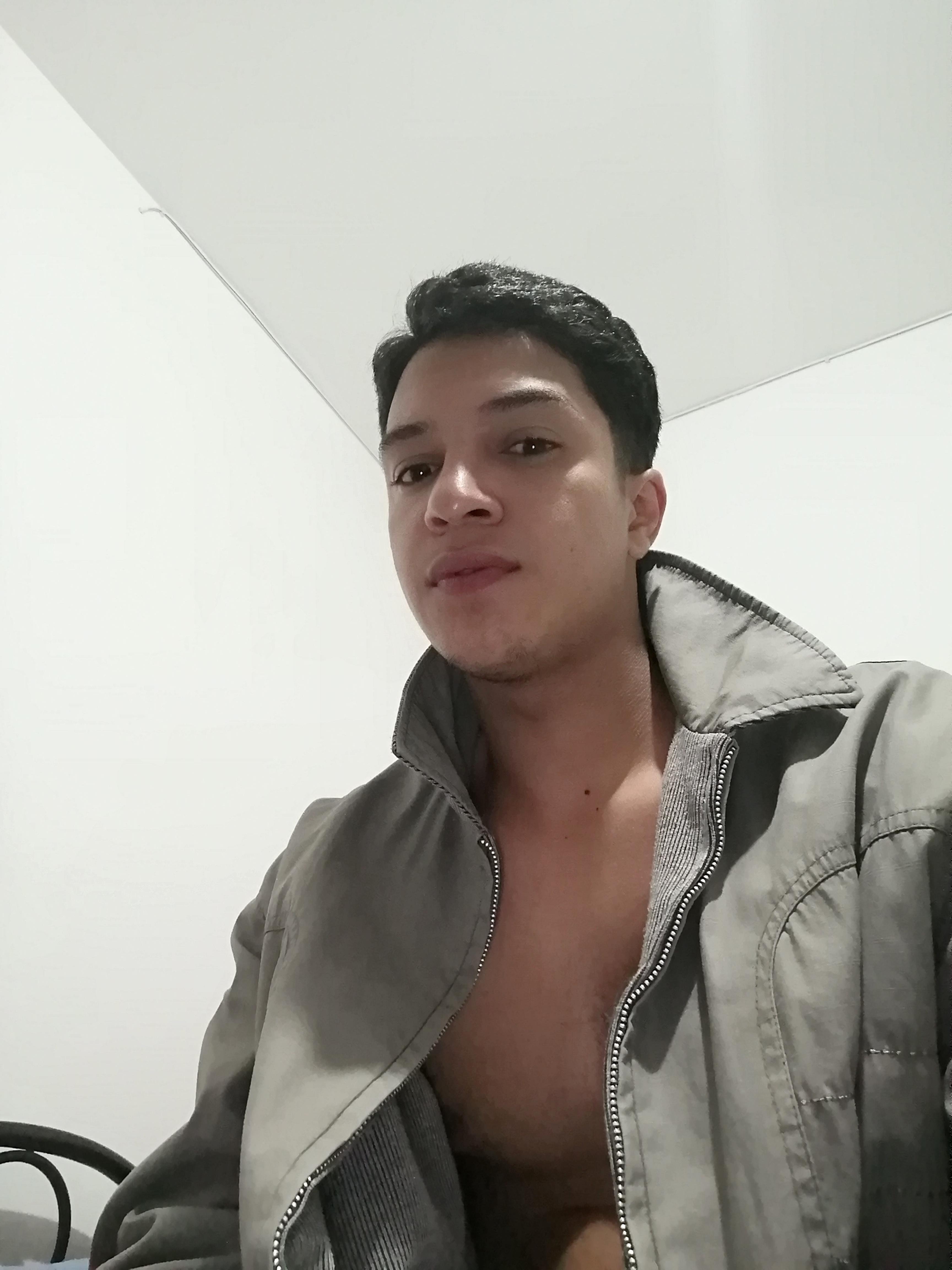 sebastin05061 from Colombia